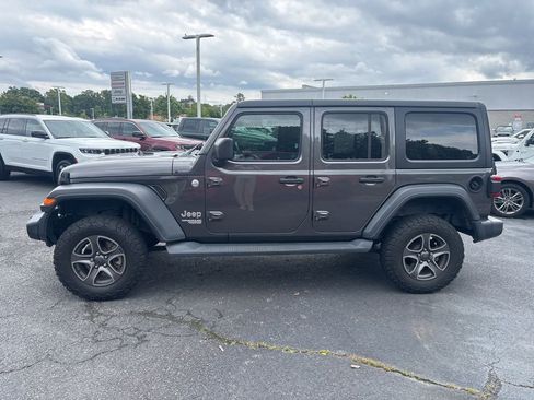 Used 2018 Jeep Wrangler Unlimited Sport S AWD/4WD image 4