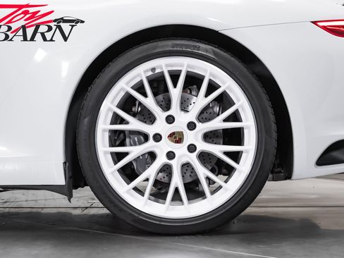Used 2017 Porsche 911 Carrera RWD image 25