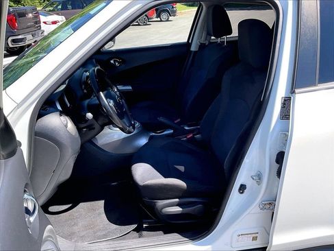 Used 2016 Nissan Juke SV AWD/4WD image 10
