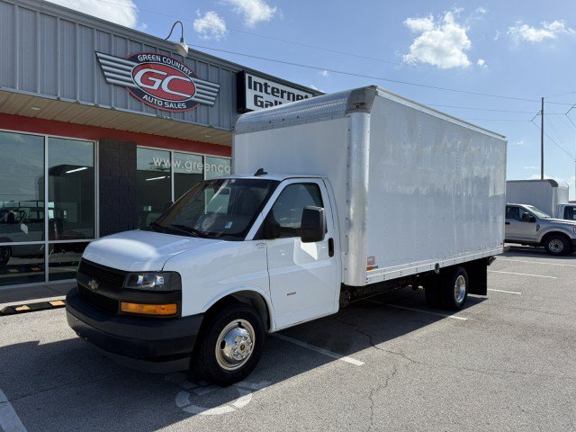 Used 2018 Chevrolet Express 3500 Extended w/ Driver Convenience Package RWD image 1