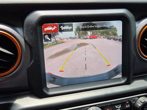 Certified 2020 Jeep Gladiator Mojave AWD/4WD image 26