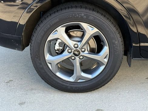 Used 2023 Ford Escape ST-Line image 10