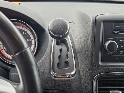 Used 2013 Dodge Grand Caravan SE FWD image 34