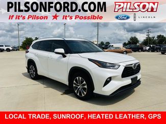 Used 2021 Toyota Highlander XLE FWD video 1