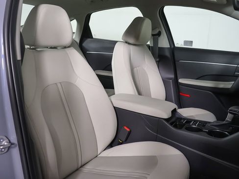 Certified 2025 Hyundai Sonata SE image 25