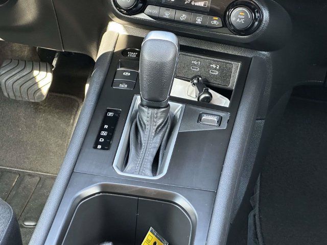 Used 2026 Nissan Kicks SV FWD image 20