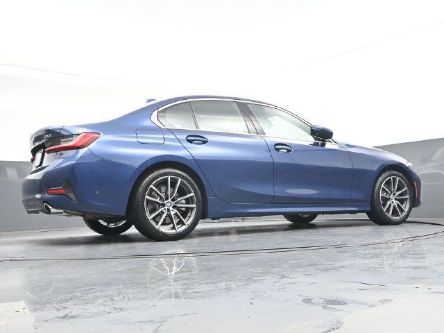 Used 2021 BMW 330i xDrive Sedan AWD/4WD image 32