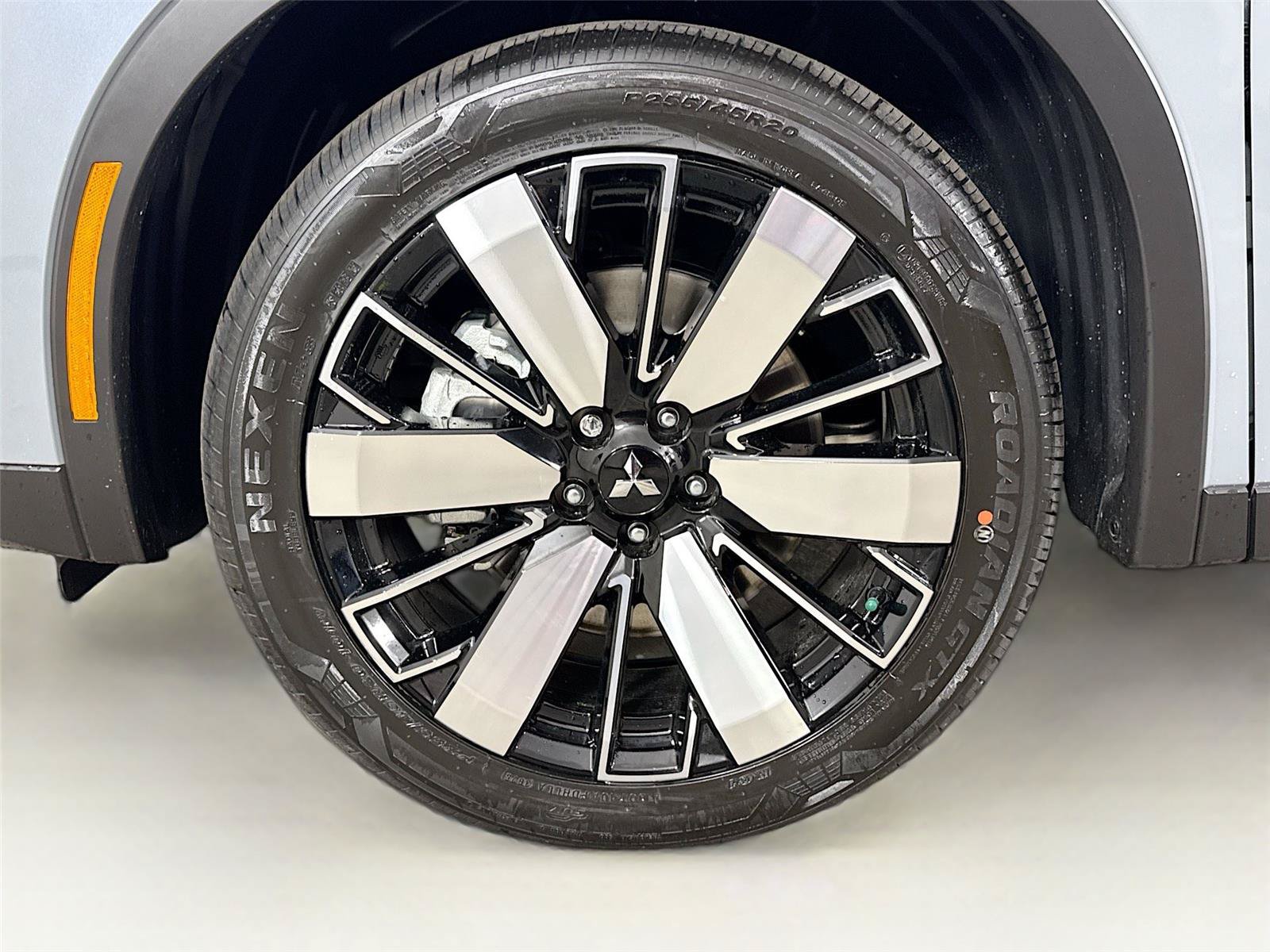 New 2026 Mitsubishi Outlander SE FWD image 29