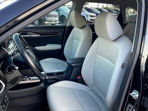 Certified 2022 Kia Seltos EX image 10