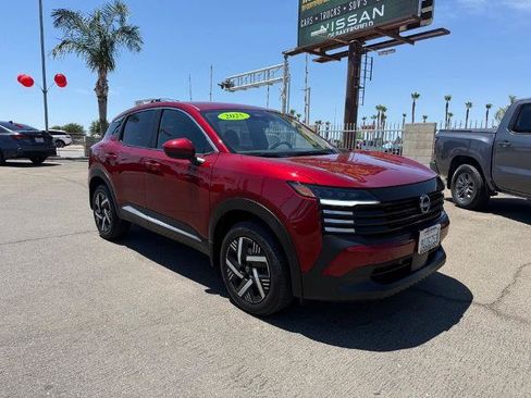 Certified 2025 Nissan Kicks SV FWD image 1