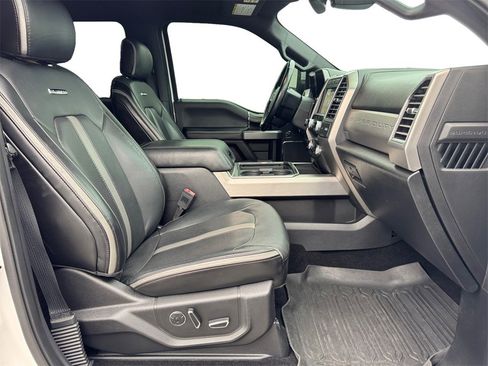 Used 2019 Ford F250 Platinum w/ Platinum Ultimate Package image 15