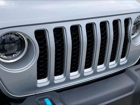 Used 2023 Jeep Wrangler Unlimited Sahara w/ Cold Weather Group AWD/4WD image 28