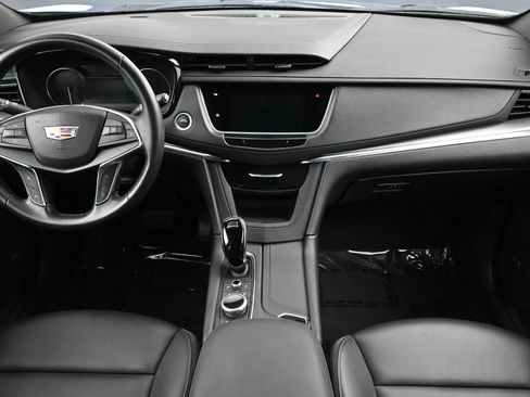 Certified 2024 Cadillac XT5 Luxury FWD image 4