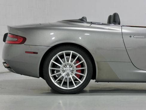 Used 2008 Aston Martin DB9 Volante RWD image 28