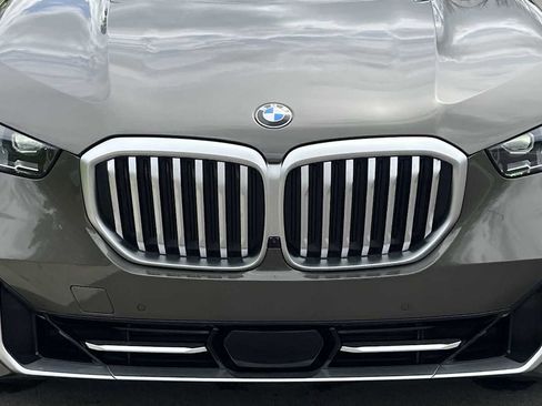 Used 2025 BMW X5 xDrive40i w/ Premium Package AWD/4WD image 23