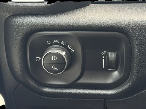 Used 2022 RAM 1500 Big Horn AWD/4WD image 31