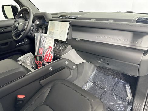 New 2026 Land Rover Defender 130 V8 AWD/4WD image 27