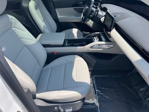 New 2026 Lincoln Nautilus Reserve w/ Jet Appearance Package AWD/4WD image 14