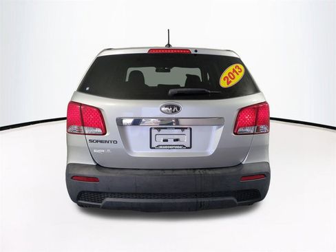 Used 2013 Kia Sorento LX image 6