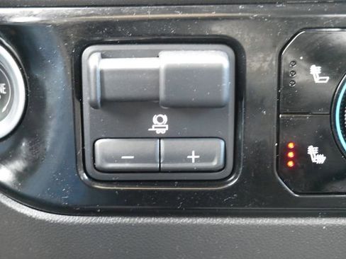 Used 2022 Chevrolet Silverado 1500 LT Trail Boss image 19