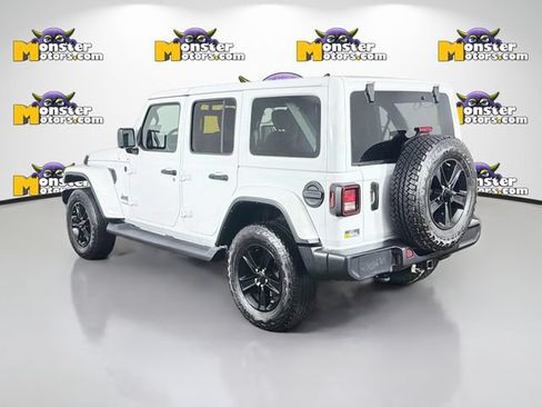 Used 2021 Jeep Wrangler Unlimited Sahara AWD/4WD image 7