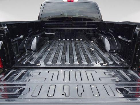 Used 2022 Ford F150 XLT w/ Equipment Group 302A High image 11