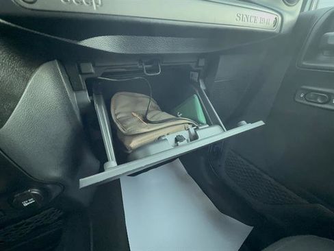 Used 2018 Jeep Wrangler Unlimited Sport image 18