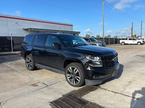 Used 2019 Chevrolet Tahoe LT w/ RST Edition RWD image 3