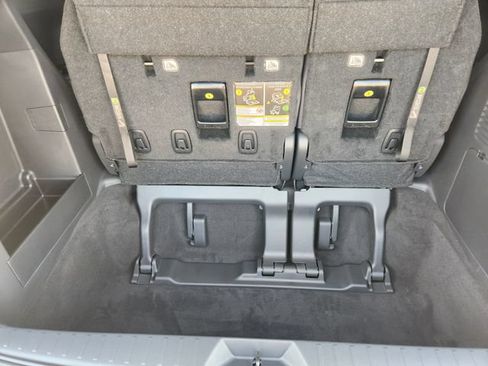 New 2026 Toyota Sienna Platinum AWD/4WD image 28