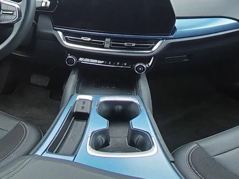 Used 2025 Chevrolet Equinox EV LT w/ Convenience Package FWD image 21