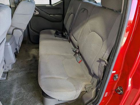 Used 2005 Nissan Frontier SE w/ (P01) Power Pkg RWD image 16