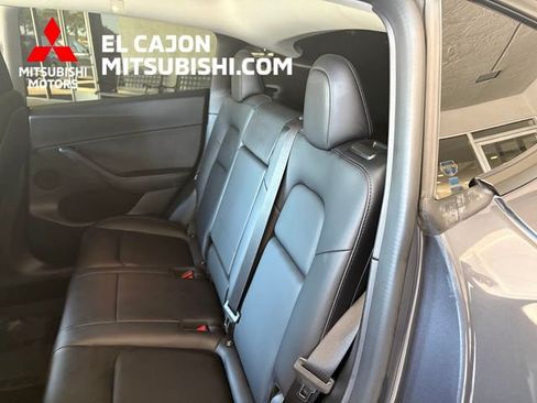 Used 2022 Tesla Model Y Performance AWD/4WD image 14