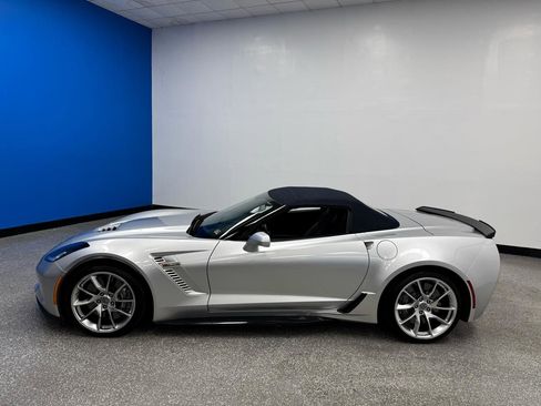 Used 2017 Chevrolet Corvette Z06 RWD image 8