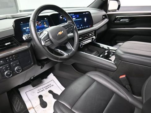 Used 2025 Chevrolet Tahoe LT AWD/4WD image 18