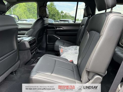 New 2026 Jeep Grand Wagoneer L 4WD image 18