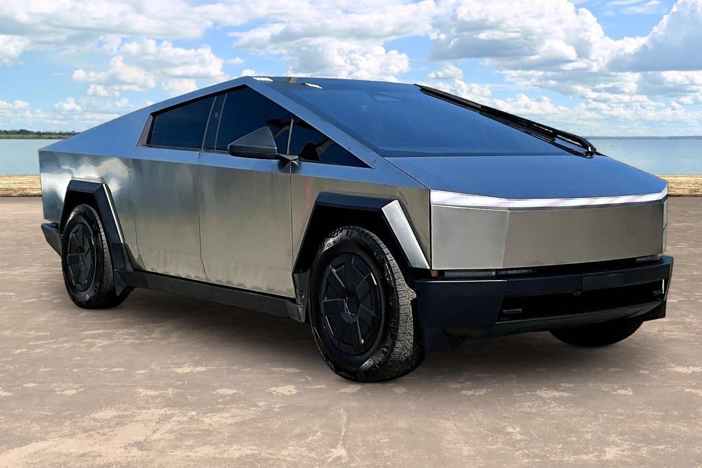 Used 2024 Tesla Cybertruck AWD Crew Cab image 3