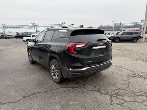 Used 2023 GMC Terrain SLT image 7