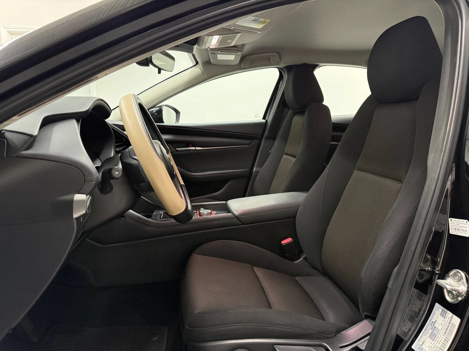 Used 2021 MAZDA MAZDA3 s FWD image 14