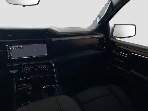 Used 2025 GMC Sierra 1500 Denali image 25