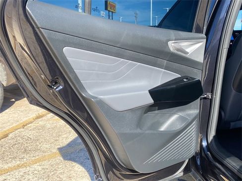 Used 2023 Volkswagen ID.4 Pro S image 15