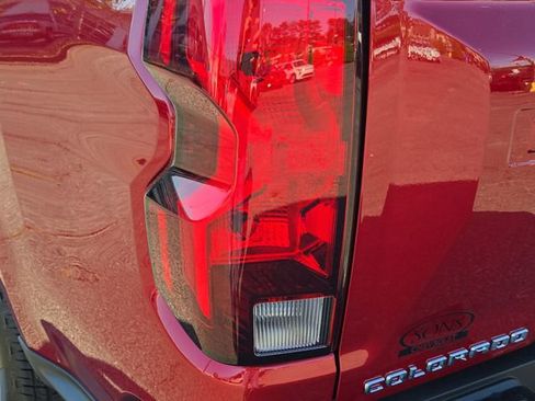 Used 2026 Chevrolet Colorado LT RWD image 19
