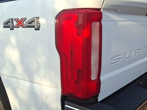 Used 2025 Ford F250 XLT image 10