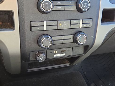 Used 2012 Ford F150 XLT w/ XLT Convenience Pkg image 19