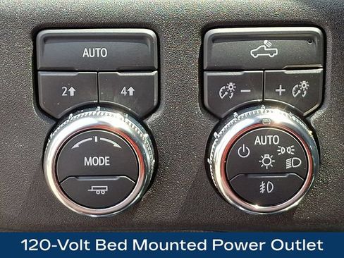 Used 2023 GMC Sierra 1500 Elevation AWD/4WD image 9