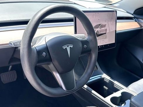 Used 2023 Tesla Model 3 Standard Range RWD image 11