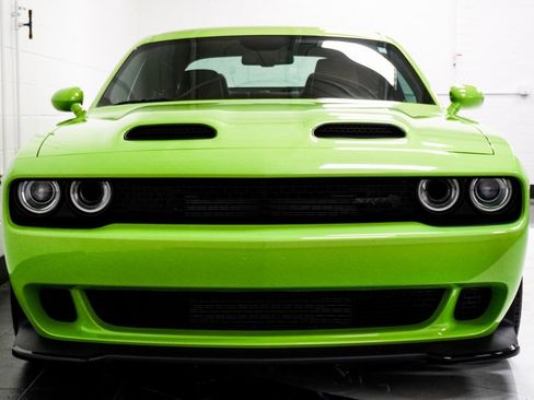 Used 2023 Dodge Challenger SRT Hellcat w/ Driver Convenience Group image 12