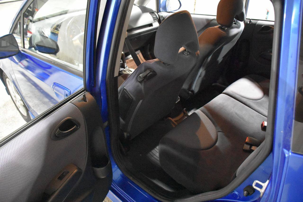 Used 2007 Honda Fit Sport image 38
