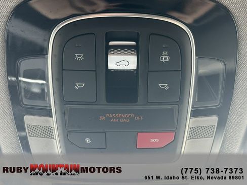 Used 2023 Hyundai Santa Fe Limited AWD/4WD image 19