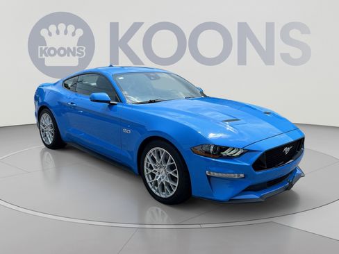 Used 2022 Ford Mustang GT Premium w/ Equipment Group 401A RWD image 10