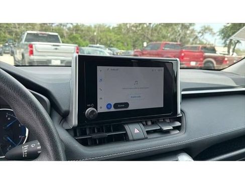 Certified 2025 Toyota RAV4 LE AWD/4WD image 28